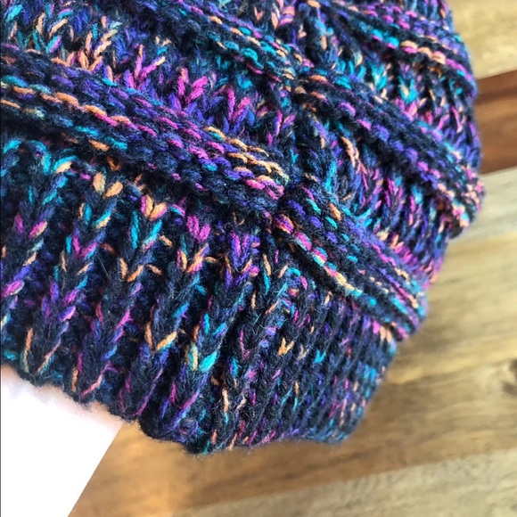 Hat - Picture 3 of 3